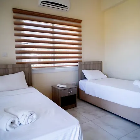 Spacious Three-Bedroom Apartment A3 In Sanctuary Cove Site