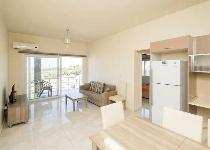 Spacious Three-Bedroom Apartment A3 In Sanctuary Cove Site Apartmán *