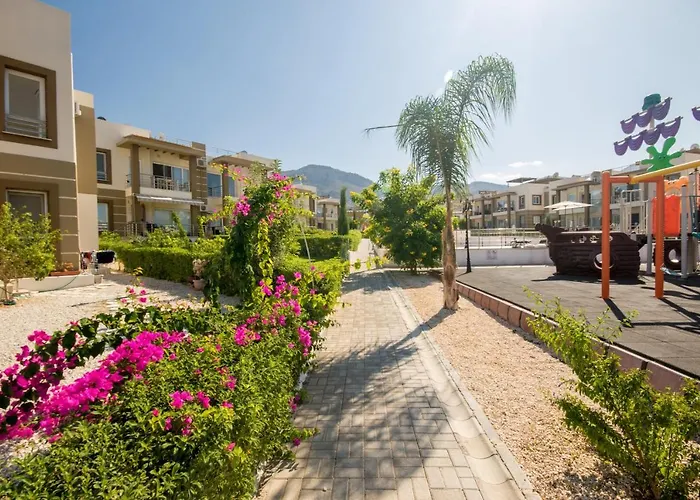 Spacious Three-Bedroom Apartment A3 In Sanctuary Cove Site Apartmán *