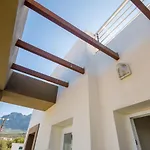 Spacious Three-Bedroom Apartment A3 In Sanctuary Cove Site *