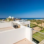 Spacious Three-Bedroom Apartment A3 In Sanctuary Cove Site Cirénia