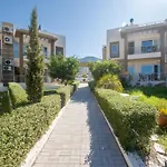 Spacious Three-Bedroom Apartment A3 In Sanctuary Cove Site *