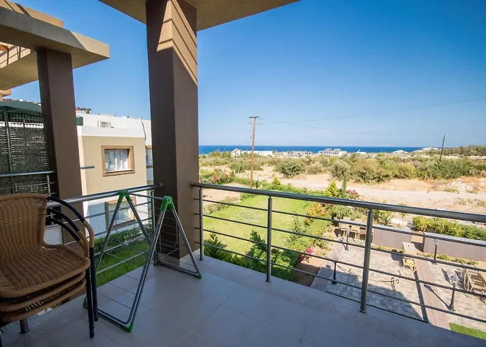 Spacious Three-Bedroom Apartment A3 In Sanctuary Cove Site Appartement