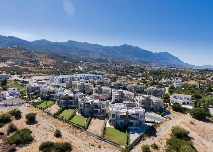 Spacious Three-Bedroom Apartment A3 In Sanctuary Cove Site