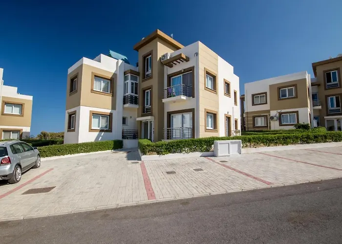 Spacious Three-Bedroom Apartment A3 In Sanctuary Cove Site Appartement *